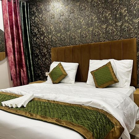 Roomquet Comfort Inn Allāhābād Junction 外观 照片