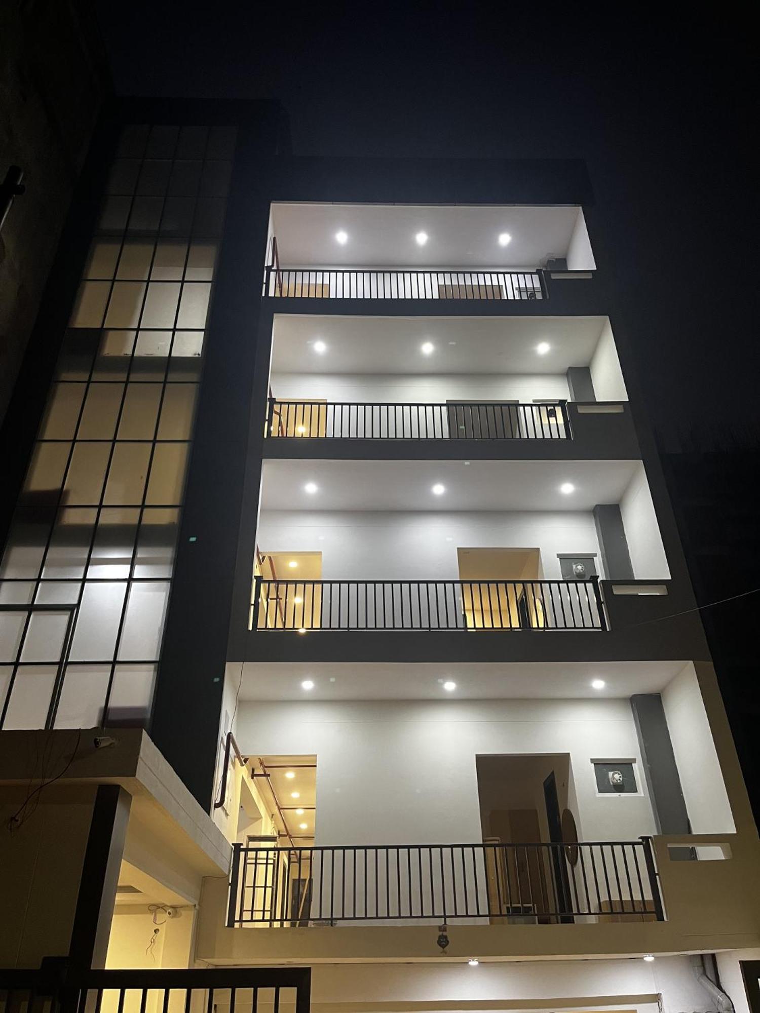 Roomquet Comfort Inn Allāhābād Junction 外观 照片